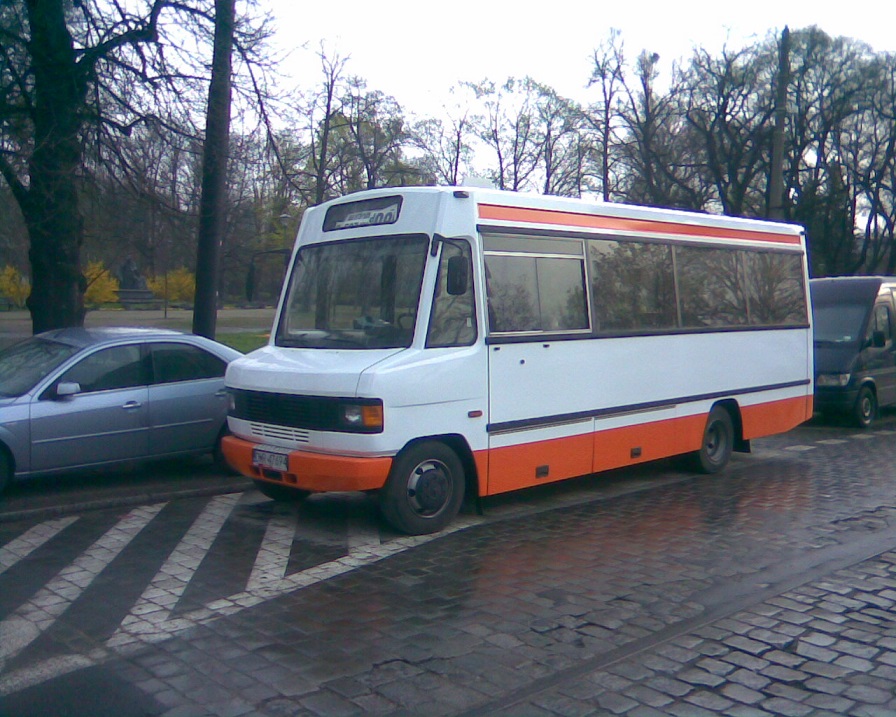 Mercedes-Benz 814D Vario / Kowex #12