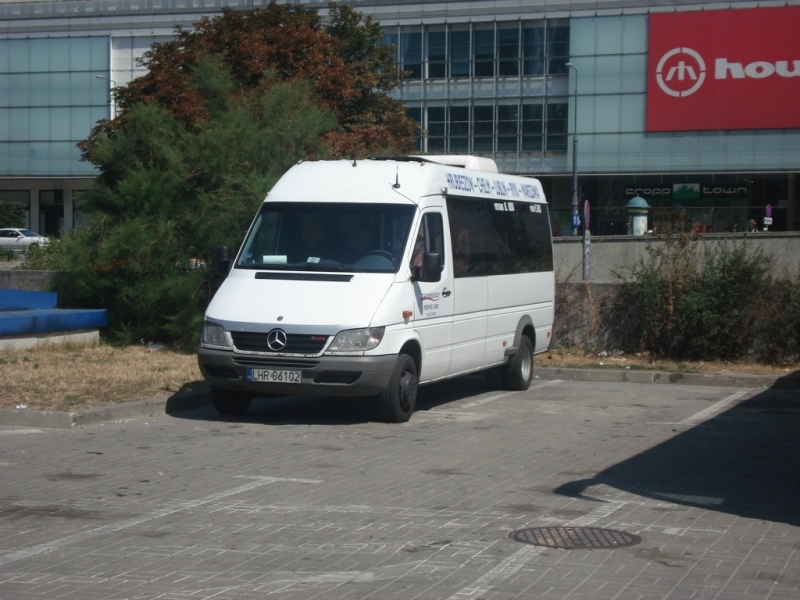 Mercedes-Benz Sprinter #LHR 06102