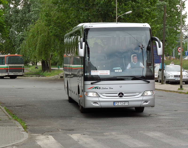 Mercedes-Benz Tourismo 16RHD/2 #Z40110