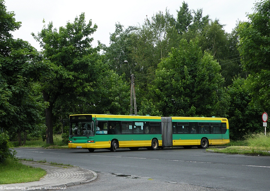 Volvo B10LA / Heuliez GX417 #257