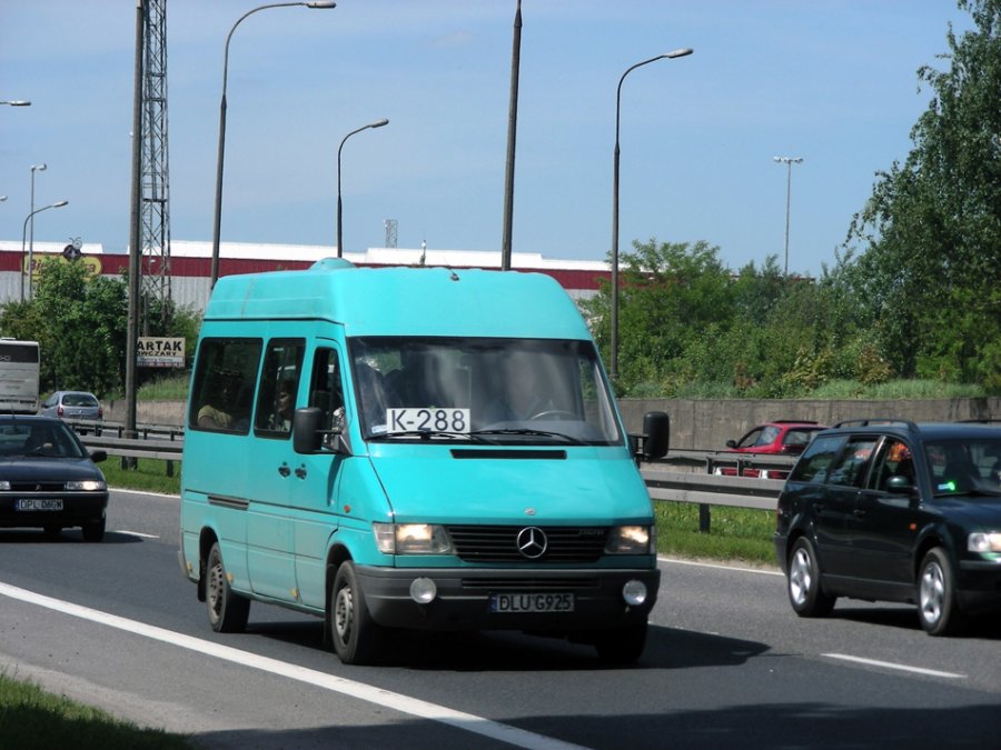 Mercedes-Benz Sprinter #DLU G925