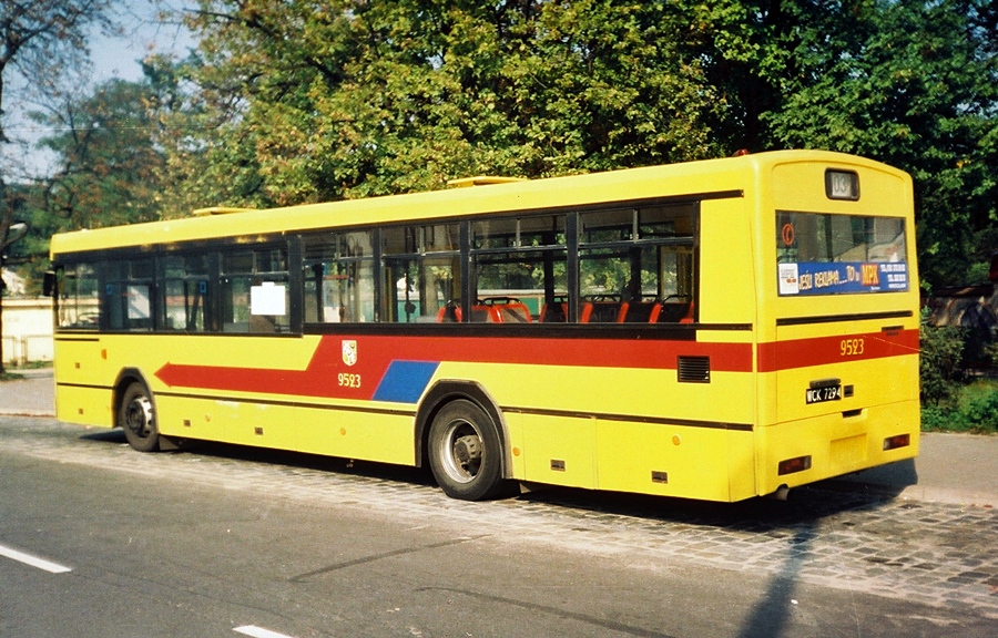 Jelcz M121M #9523