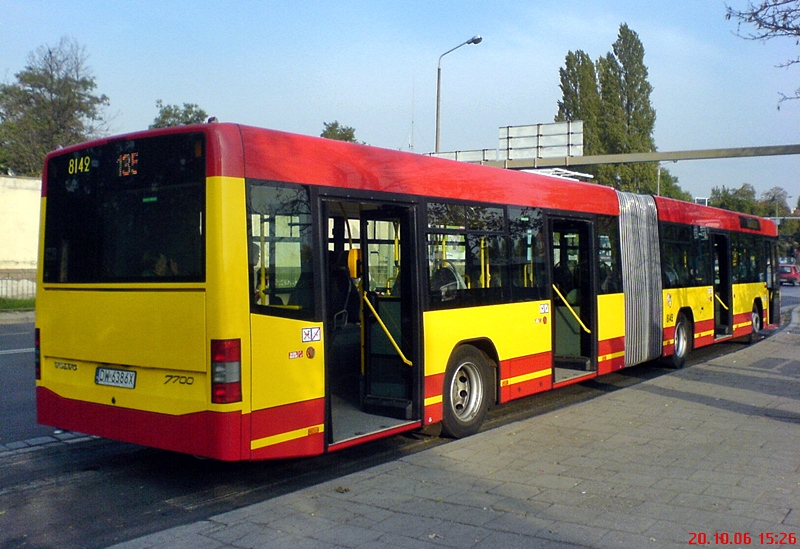 Volvo 7700A #8142