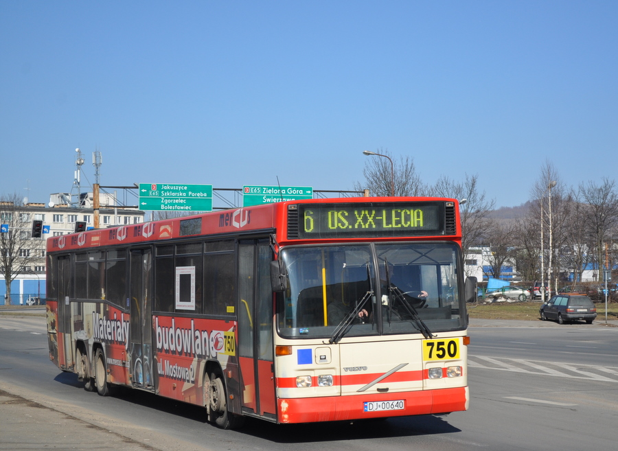 Volvo B10BLE 6x2 Carrus #750