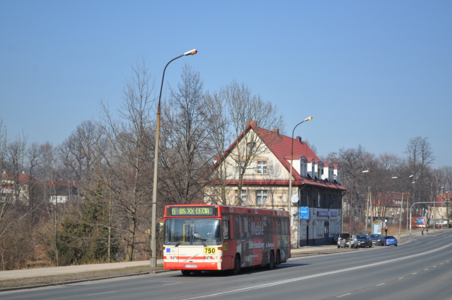 Volvo B10BLE 6x2 Carrus #750