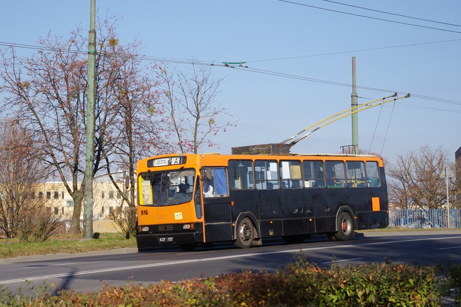 KPNA/Jelcz PR110E #016