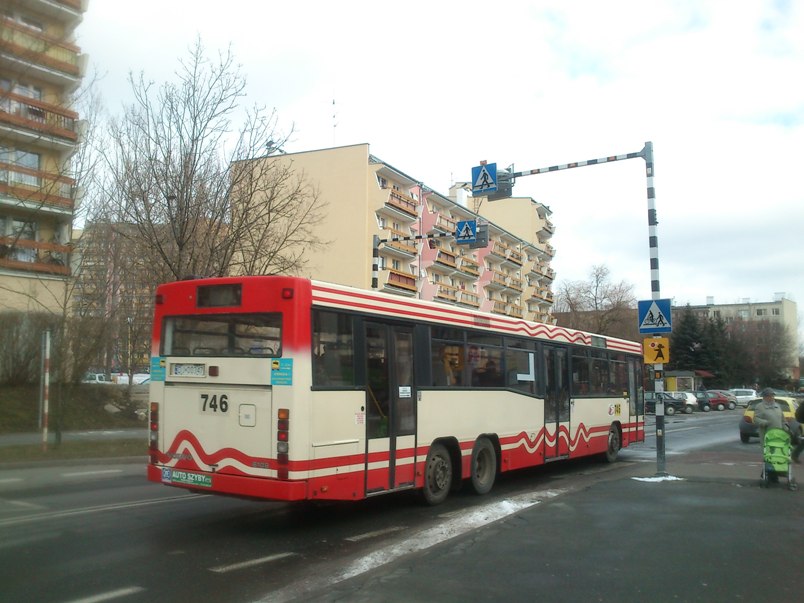 Volvo B10BLE 6x2 / Carrus #746