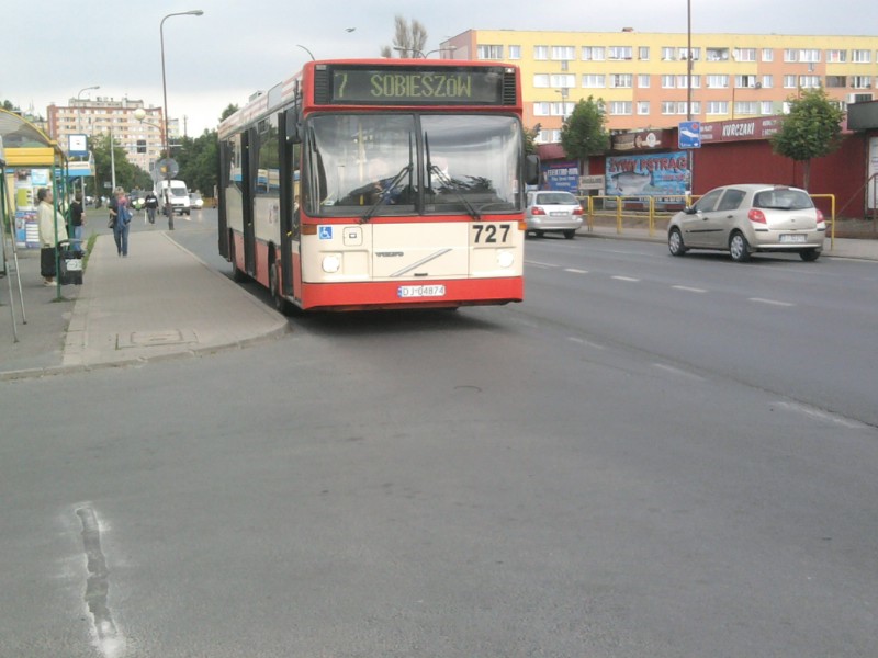 Volvo B10BLE Carrus #727