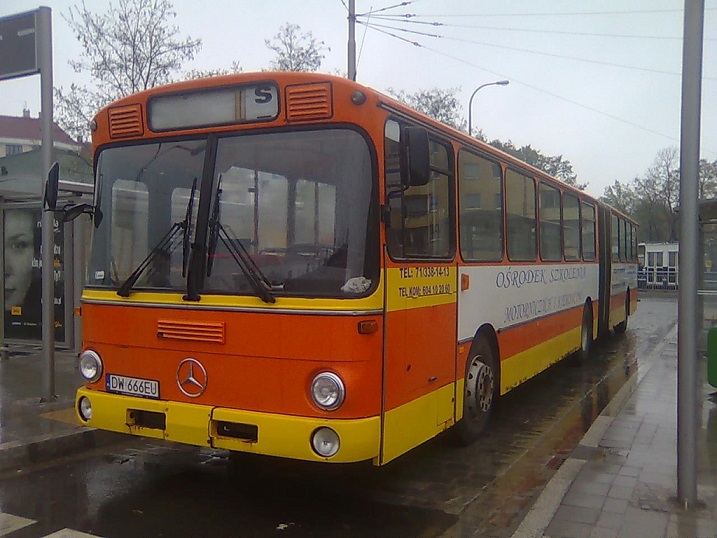 Mercedes-Benz O305G #DW 666EU