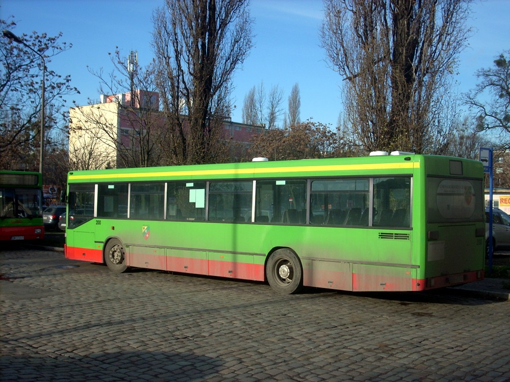 Mercedes-Benz O405N #200