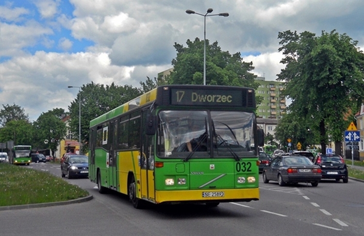 Volvo B10BLE Carrus #032